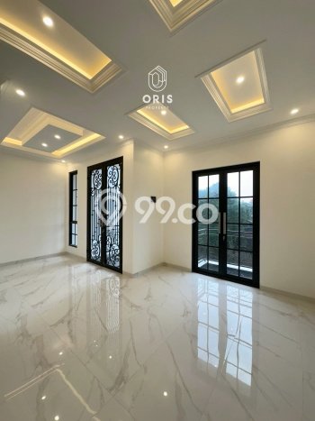 Ready to Use! Luxury House LT 140m2 Desain Elegan di Pejaten Ready to Use! Luxury House LT 140m2 Desain Elegan di Pejaten