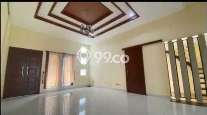 Lokasi terbaik! Rumah siap pakai disewakan di Cinere LB 180m2 Lokasi terbaik! Rumah siap pakai disewakan di Cinere LB 180m2