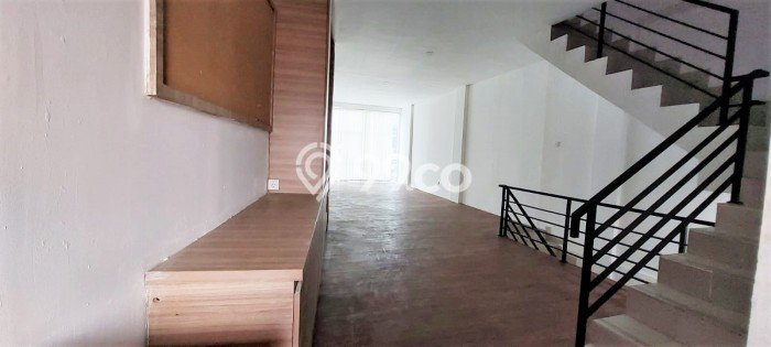 Ruko untuk disewa di Pasar Minggu punya LT 300m2 & LB 175m2 harga sewa kompetitif Ruko untuk disewa di Pasar Minggu punya LT 300m2 & LB 175m2 harga sewa kompetitif