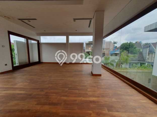 Rumah Luxury Modern Tanpa Renovasi di Cinere Jakarta Selatan Rumah Luxury Modern Tanpa Renovasi di Cinere Jakarta Selatan