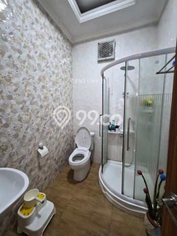 Jual Rumah Minimalis Bagus Punya 2 KT di Serpong Tangerang Selatan SHM Jual Rumah Minimalis Bagus Punya 2 KT di Serpong Tangerang Selatan SHM