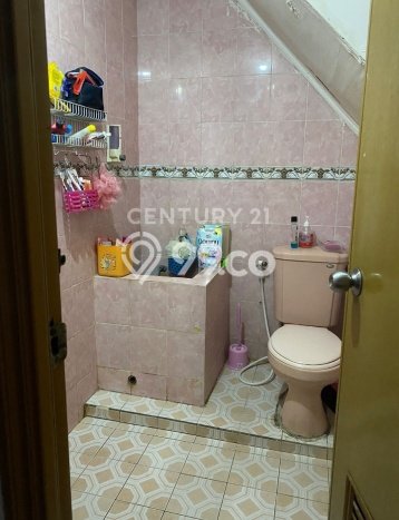 Rumah Elit Modern Siap Huni di Tomang Jakarta Barat Rumah Elit Modern Siap Huni di Tomang Jakarta Barat