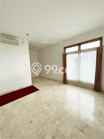 HARGA SPESIAL! Rumah kawasan , Dekat Pusat Kota, 6 KM, Luas 170m2m² LB 270m2m² HARGA SPESIAL! Rumah kawasan , Dekat Pusat Kota, 6 KM, Luas 170m2m² LB 270m2m²