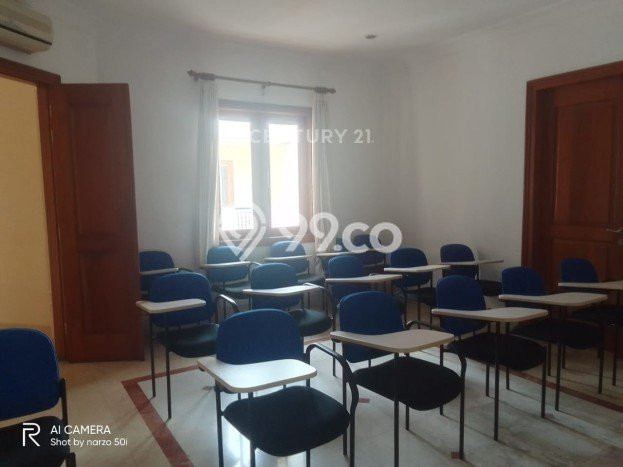 Hunian Mewah Siap Huni LT 560m2 di Kebayoran Lama, Jakarta Selatan Hunian Mewah Siap Huni LT 560m2 di Kebayoran Lama, Jakarta Selatan