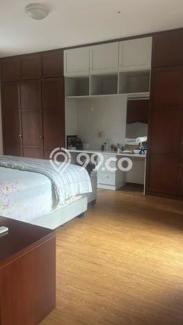 Rumah Elit LB 350m2 Siap Huni Desain Elegan di Bintaro, Tangerang Selatan Rumah Elit LB 350m2 Siap Huni Desain Elegan di Bintaro, Tangerang Selatan