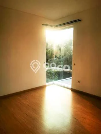Disewakan! Rumah 2 Kamar Tidur &
2 Kamar Mandi di Cinere, Jakarta Selatan Disewakan! Rumah 2 Kamar Tidur &
2 Kamar Mandi di Cinere, Jakarta Selatan