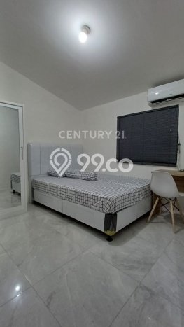 Siap Huni Hunian Elit 17 Kamar di Mampang Prapatan Dekat ke Mana Pun Siap Huni Hunian Elit 17 Kamar di Mampang Prapatan Dekat ke Mana Pun