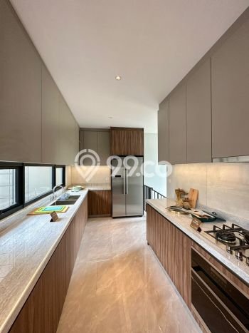 Rumah Elit Modern Siap Huni di BSD City Tangerang Rumah Elit Modern Siap Huni di BSD City Tangerang