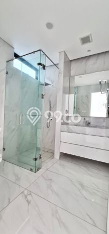 Ready to Use! Luxury House LT 782m2 Desain Elegan di BSD Bukit Golf Ready to Use! Luxury House LT 782m2 Desain Elegan di BSD Bukit Golf