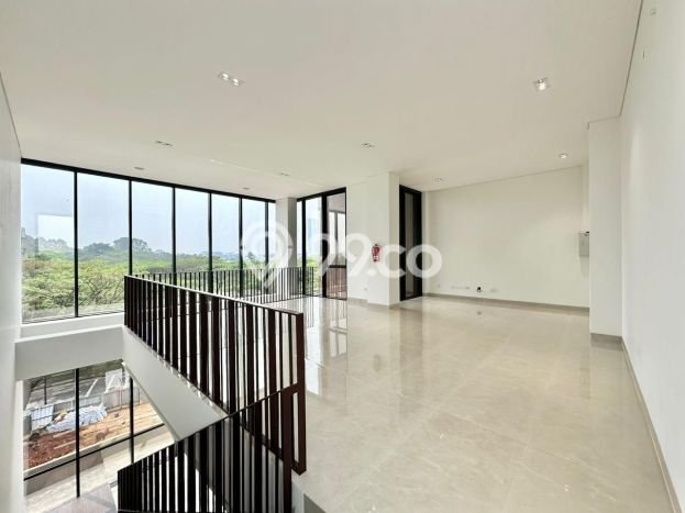 Kantor Dijual di Tangerang LT 180m2 & LB 585m2 Lokasi Terbaik! Kantor Dijual di Tangerang LT 180m2 & LB 585m2 Lokasi Terbaik!