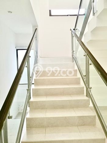 Rumah Luxury Modern Siap Huni di BSD Vermont Tangerang Rumah Luxury Modern Siap Huni di BSD Vermont Tangerang