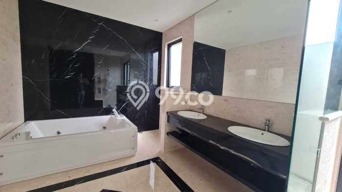 Jual Rumah Luas Megah Dengan View Eksklusif di BSD The Icon, Tangerang Jual Rumah Luas Megah Dengan View Eksklusif di BSD The Icon, Tangerang