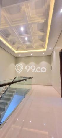 Rumah Mewah LB 525m2 Siap Huni Desain Elegan di Gading Serpong The Spring, Tangerang Rumah Mewah LB 525m2 Siap Huni Desain Elegan di Gading Serpong The Spring, Tangerang