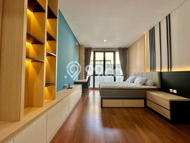Dijual Rumah Luas Elegan Dengan View Cantik di BSD City, Tangerang Dijual Rumah Luas Elegan Dengan View Cantik di BSD City, Tangerang