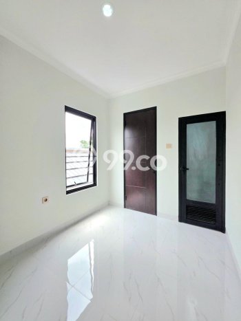Dijual Rumah 4 Kamar Lokasi Strategis Bagus dan Strategis di BSD Dijual Rumah 4 Kamar Lokasi Strategis Bagus dan Strategis di BSD