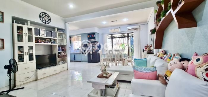 Hunian Mewah LB 197m2 Siap Pakai Desain Elegan di BSD Foresta, Tangerang Hunian Mewah LB 197m2 Siap Pakai Desain Elegan di BSD Foresta, Tangerang
