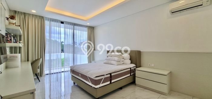 Ready to Use! Luxury House LT 782m2 Desain Elegan di BSD Bukit Golf Ready to Use! Luxury House LT 782m2 Desain Elegan di BSD Bukit Golf