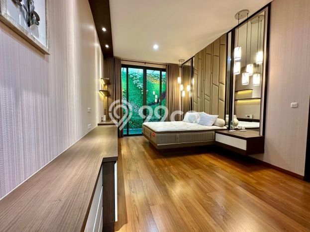 Dijual Rumah Luas Elegan Dengan View Cantik di BSD City, Tangerang Dijual Rumah Luas Elegan Dengan View Cantik di BSD City, Tangerang