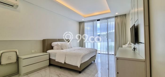 Ready to Use! Luxury House LT 782m2 Desain Elegan di BSD Bukit Golf Ready to Use! Luxury House LT 782m2 Desain Elegan di BSD Bukit Golf