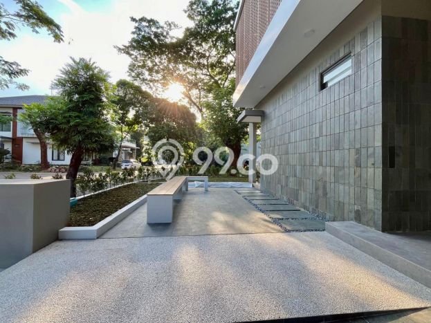 Rumah Elit Modern Siap Huni di BSD Foresta Tangerang Rumah Elit Modern Siap Huni di BSD Foresta Tangerang