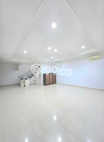 Dijual Rumah Luas Elegan Dengan View Cantik di Cideng, Jakarta Pusat Dijual Rumah Luas Elegan Dengan View Cantik di Cideng, Jakarta Pusat