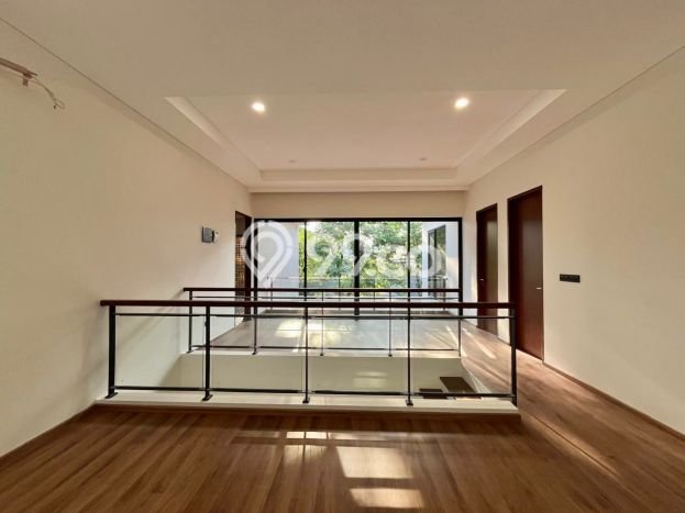 Rumah Elit Modern Siap Huni di BSD Foresta Tangerang Rumah Elit Modern Siap Huni di BSD Foresta Tangerang