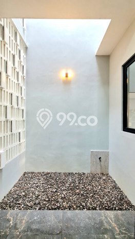 Rumah Elit Modern Tanpa Renovasi di BSD Griya Loka Tangerang Rumah Elit Modern Tanpa Renovasi di BSD Griya Loka Tangerang