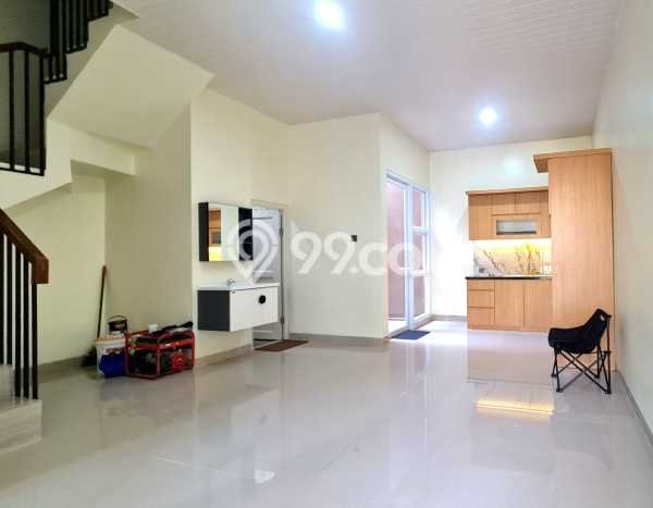 Dijual Hunian Rumah Terawat 3 KT di BSD Green Wich, Tangerang Dijual Hunian Rumah Terawat 3 KT di BSD Green Wich, Tangerang