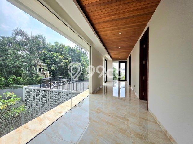 Rumah Elit Modern Tanpa Renovasi di BSD Bukit Golf Tangerang Rumah Elit Modern Tanpa Renovasi di BSD Bukit Golf Tangerang