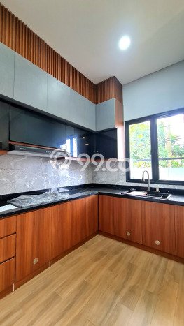 Rumah Elit Modern Tanpa Renovasi di BSD Griya Loka Tangerang Rumah Elit Modern Tanpa Renovasi di BSD Griya Loka Tangerang