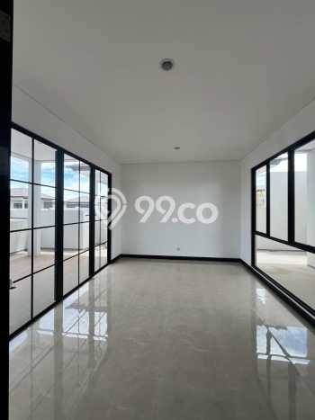 Rumah Mewah Dijual LT 144m2 di BSD, Tangerang Selatan Rumah Mewah Dijual LT 144m2 di BSD, Tangerang Selatan