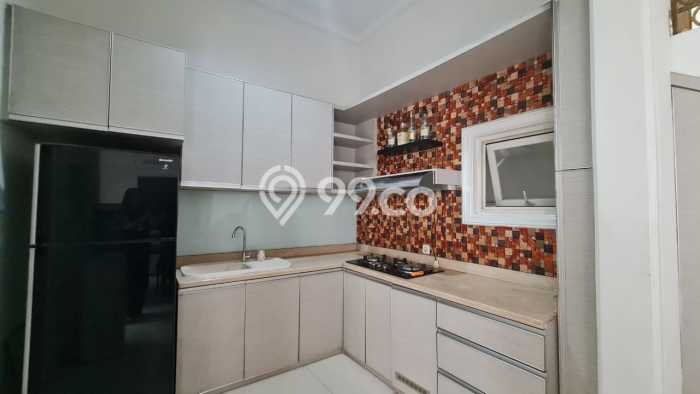 Rumah Mewah LB 300m2 Siap Huni Desain Elegan di BSD Taman Provence, Tangerang Rumah Mewah LB 300m2 Siap Huni Desain Elegan di BSD Taman Provence, Tangerang
