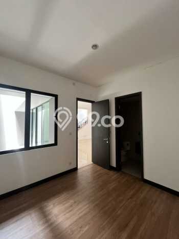 Rumah Mewah Dijual LT 144m2 di BSD, Tangerang Selatan Rumah Mewah Dijual LT 144m2 di BSD, Tangerang Selatan