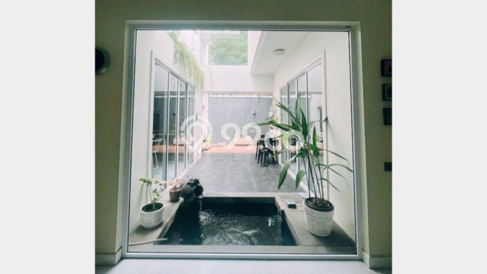 Disewakan! Rumah 5 Kamar Tidur &
5 Kamar Mandi di BSD Taman Provence, Tangerang Disewakan! Rumah 5 Kamar Tidur &
5 Kamar Mandi di BSD Taman Provence, Tangerang
