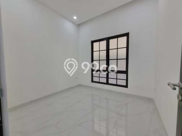 Rumah Mewah LB 140m2 Siap Huni Desain Elegan di Graha Raya Bintaro, Tangerang Selatan Rumah Mewah LB 140m2 Siap Huni Desain Elegan di Graha Raya Bintaro, Tangerang Selatan