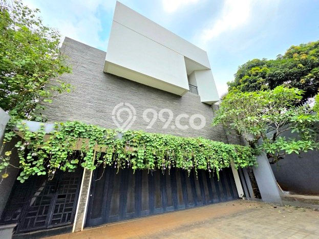 Rumah Elit Modern Tanpa Renovasi di BSD Bukit Golf Tangerang Rumah Elit Modern Tanpa Renovasi di BSD Bukit Golf Tangerang