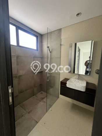 Rumah Mewah Dijual LT 144m2 di BSD, Tangerang Selatan Rumah Mewah Dijual LT 144m2 di BSD, Tangerang Selatan