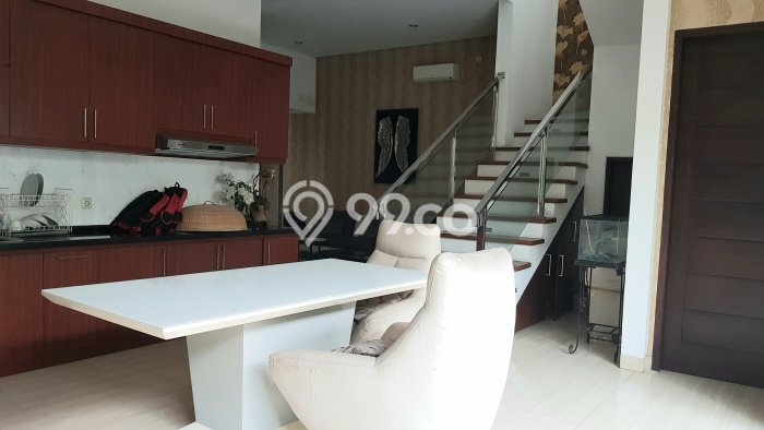 Hunian Eksklusif Dijual LT 163m2 di Cilandak, Jakarta Selatan Hunian Eksklusif Dijual LT 163m2 di Cilandak, Jakarta Selatan