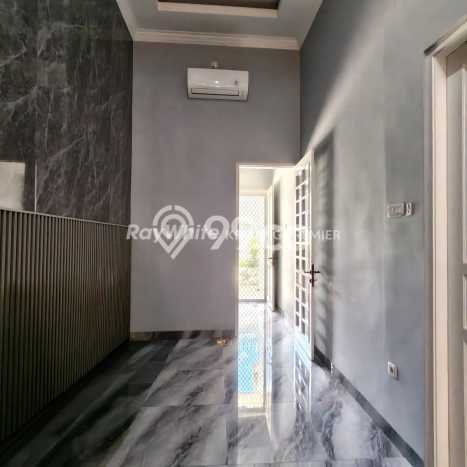 Siap Huni Hunian Elit 5 Kamar di Kebayoran Baru Dekat ke Mana Saja Siap Huni Hunian Elit 5 Kamar di Kebayoran Baru Dekat ke Mana Saja