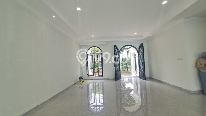 Ready to Use! Premium House LT 207m2 Desain Elegan di Bintaro Ready to Use! Premium House LT 207m2 Desain Elegan di Bintaro