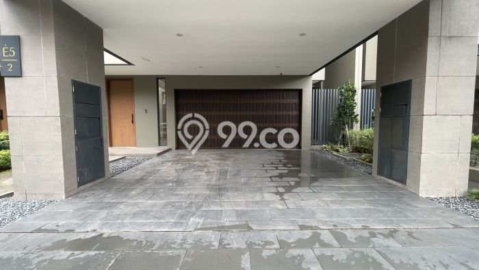 Rumah Elit Modern Tanpa Renovasi di BSD City Tangerang Rumah Elit Modern Tanpa Renovasi di BSD City Tangerang