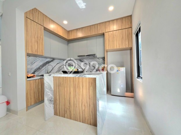 Dijual Rumah Premium dengan Fasilitas Sekitar Lengkap di BSD, Tangerang Selatan Dijual Rumah Premium dengan Fasilitas Sekitar Lengkap di BSD, Tangerang Selatan