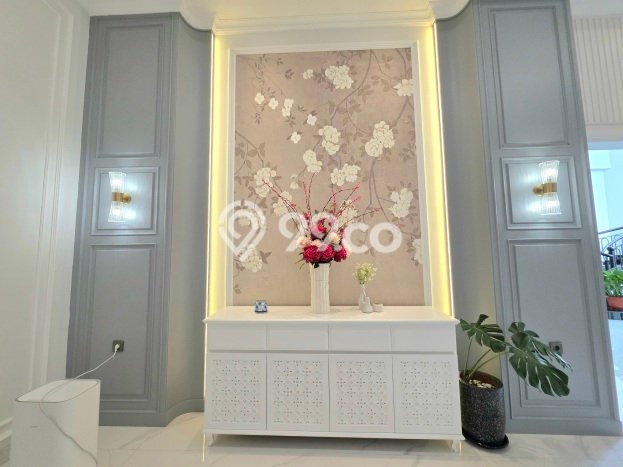Kesempatan Investasi 5 Kamar Tidur dan 5 Kamar Mandi di Lokasi Strategis Alam Sutera, Tangerang Kesempatan Investasi 5 Kamar Tidur dan 5 Kamar Mandi di Lokasi Strategis Alam Sutera, Tangerang