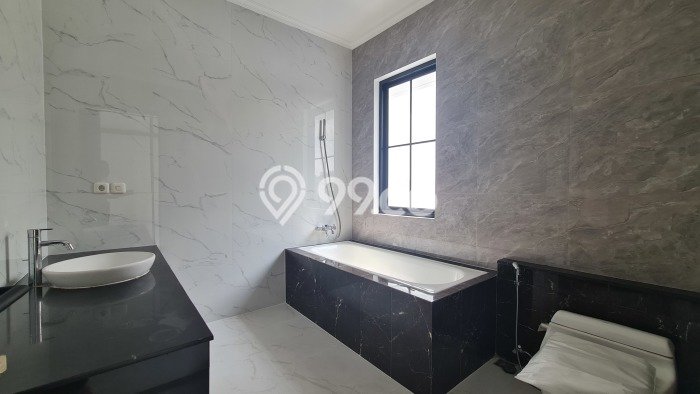 Rumah Luxury Modern Siap Huni di Bintaro Tangerang Selatan Rumah Luxury Modern Siap Huni di Bintaro Tangerang Selatan