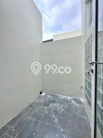 Ready to Use! Luxury House LT 300m2 Desain Elegan di BSD City Ready to Use! Luxury House LT 300m2 Desain Elegan di BSD City