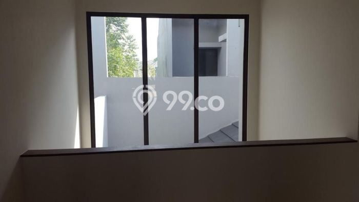 Rumah Luxury Modern Siap Huni di BSD Eminent Tangerang Rumah Luxury Modern Siap Huni di BSD Eminent Tangerang