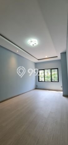 Rumah 4 KT 4 KM di Area Premium BSD Giri Loka, Tangerang Rumah 4 KT 4 KM di Area Premium BSD Giri Loka, Tangerang