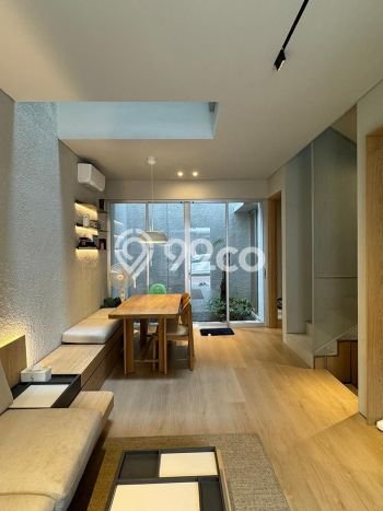 Rumah Bagus di Gading Serpong Samara Village, Tangerang, LT 72m², Luas Bangunan 104m² Rumah Bagus di Gading Serpong Samara Village, Tangerang, LT 72m², Luas Bangunan 104m²
