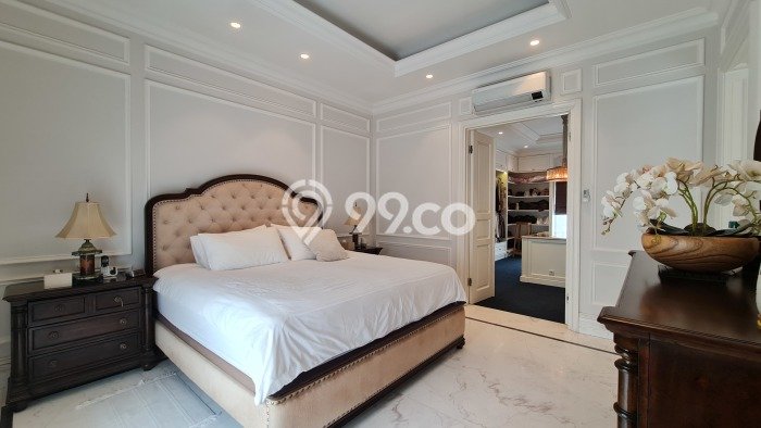 Rumah Elit Modern Tanpa Renovasi di Gading Serpong Tangerang Rumah Elit Modern Tanpa Renovasi di Gading Serpong Tangerang