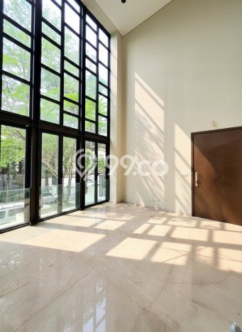 Ready to Use! Premium House LT 220m2 Desain Elegan di BSD Ready to Use! Premium House LT 220m2 Desain Elegan di BSD